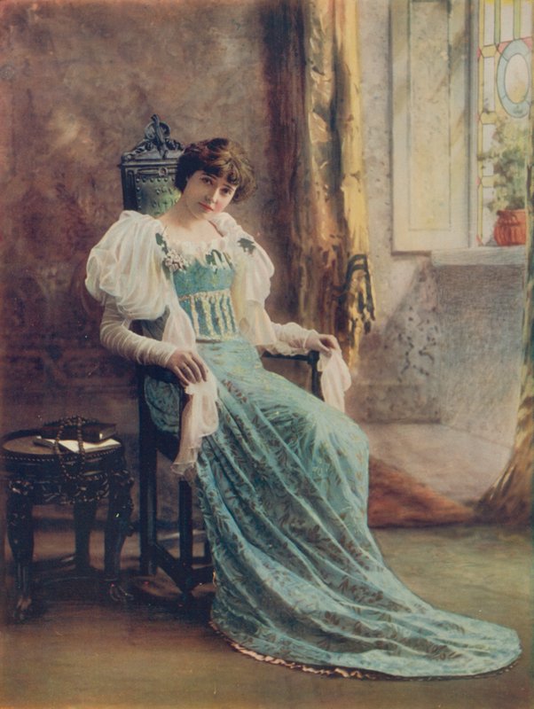 Miss Dorothea Baird door English Photographer