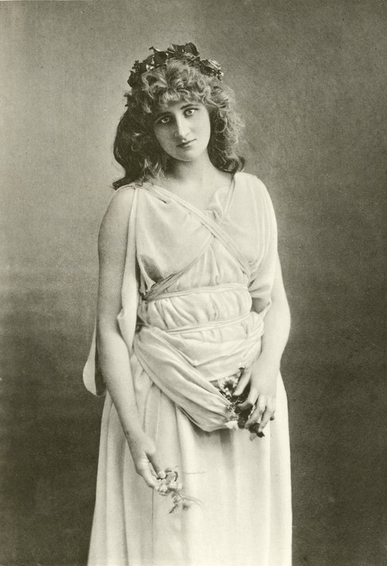 Miss Mary Anderson als Perdita (gravure) door English Photographer