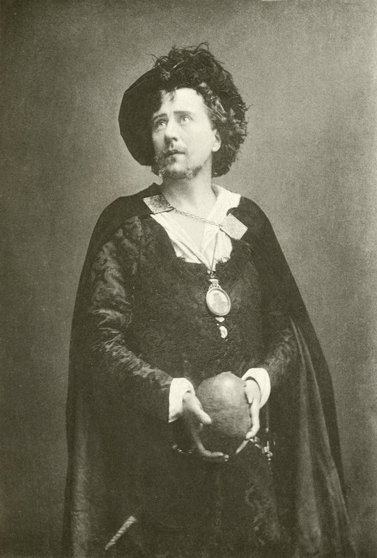 Mr Beerbohm Tree als Hamlet (gravure) door English Photographer