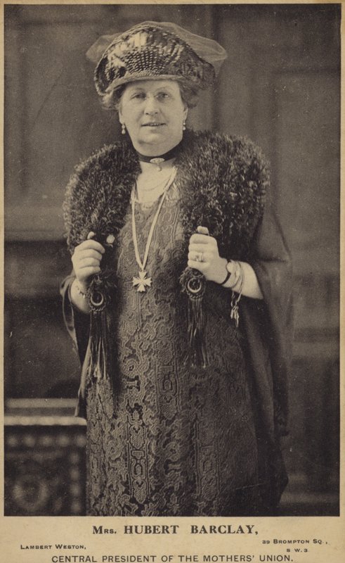 Mevrouw Hubert Barclay door English Photographer