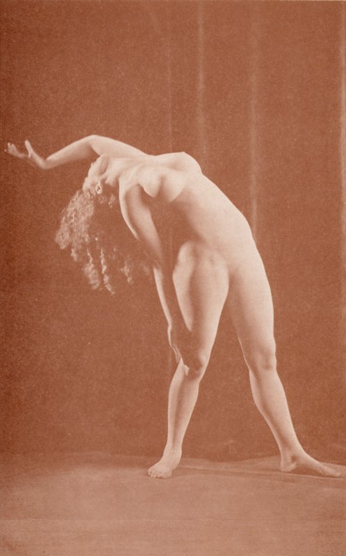 Nudistische kunst: Amazon door English Photographer