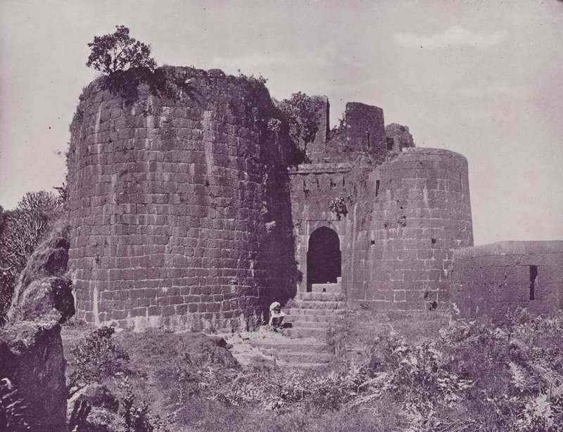 Oude Fort, Purandhar door English Photographer