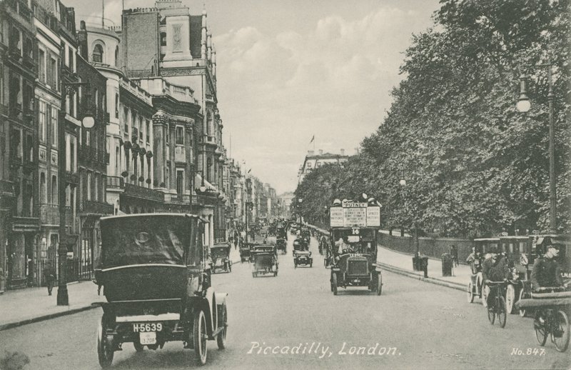 Piccadilly, Londen door English Photographer