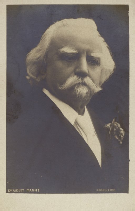 Portret van Sir August Manns door English Photographer