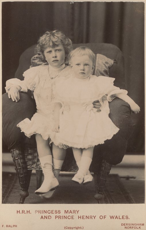 Prinses Mary en Prins Henry van Wales door English Photographer