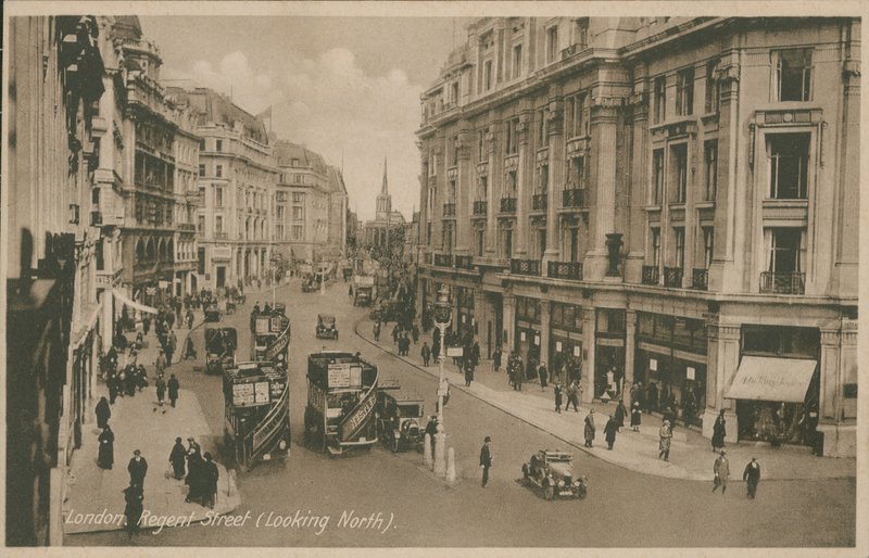 Regent Street, Londen, kijkend naar het noorden door English Photographer