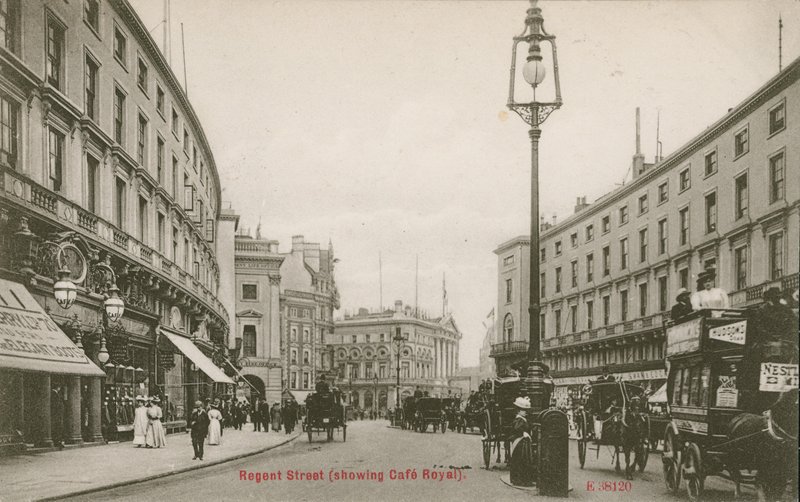 Regent Street, Londen, met Cafe Royal door English Photographer