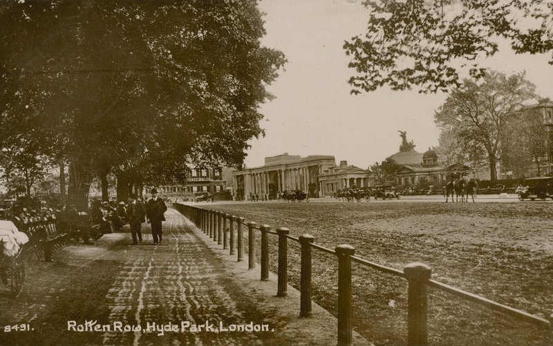 Rotten Row, Hyde Park, Londen door English Photographer