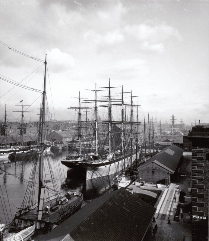 Salthouse Dock, Liverpool door English Photographer