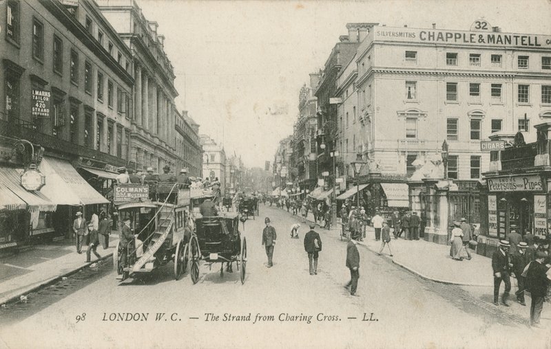 De Strand vanaf Charing Cross, Londen door English Photographer