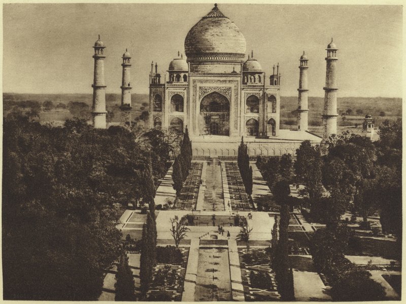 De Taj-Mahal in Agra door English Photographer