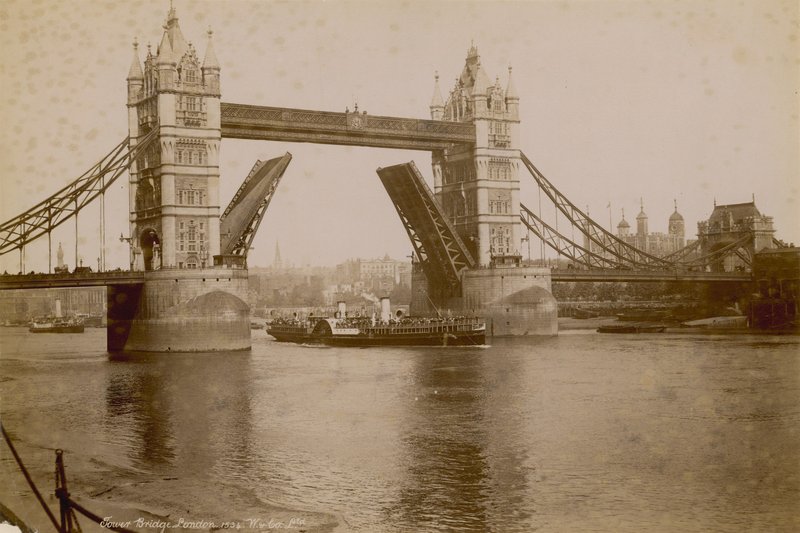 Tower Bridge, Londen door English Photographer