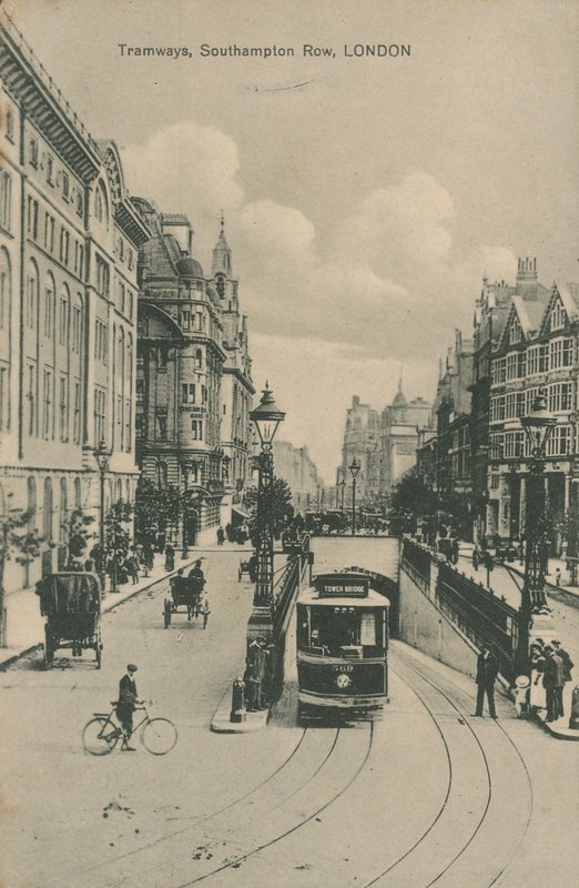 Tramwegen, Southampton Row, Londen door English Photographer
