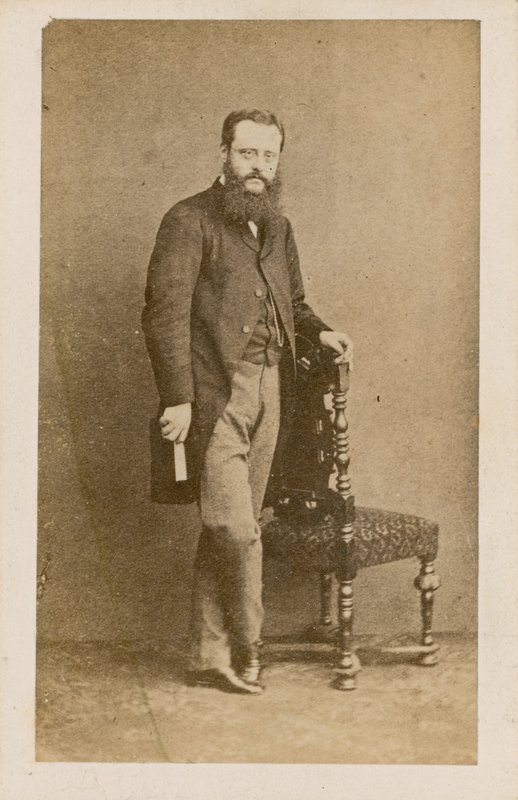 Wilkie Collins door English Photographer