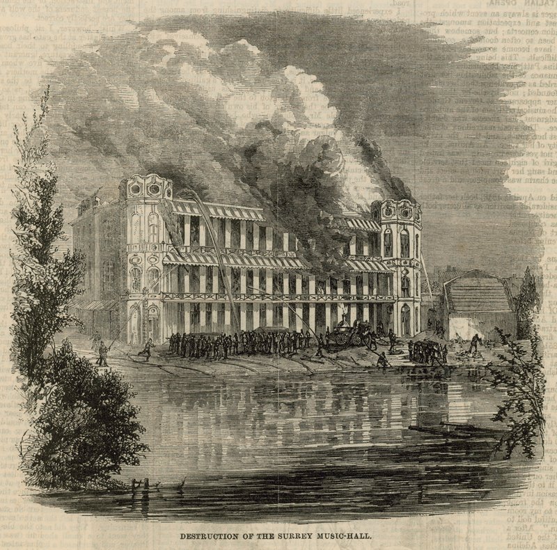 Vernietiging van de Surrey Music Hall door English School