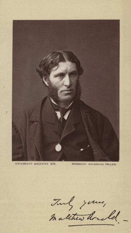 Mathew Arnold door English School