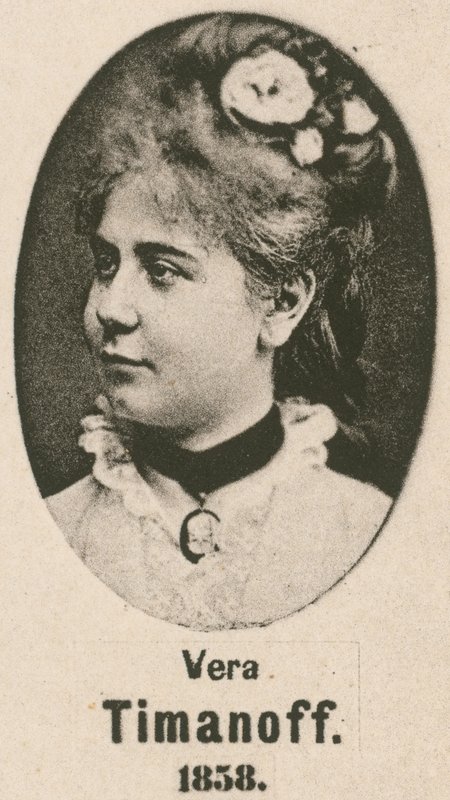 Vera Timanoff door English School