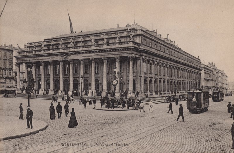 Bordeaux, Le Grand Theatre door French Photographer
