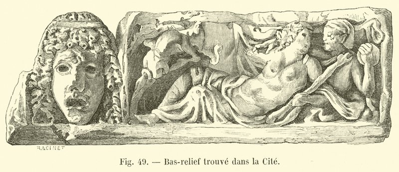 Bas-reliëf gevonden in de Cité door French School