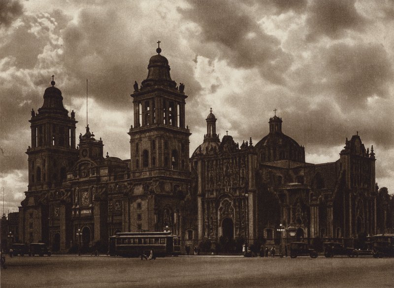 Mexico: hoofdstad Mejico, La catedral (z/w foto) door Hugo Brehme