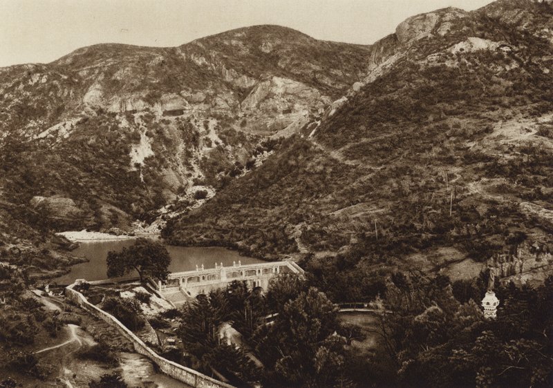 Mexico: Guanajuato, Esclusa (zwart-wit foto) door Hugo Brehme