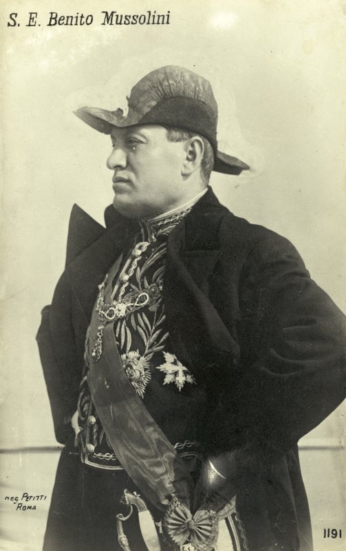 Benito Mussolini door Italian Photographer
