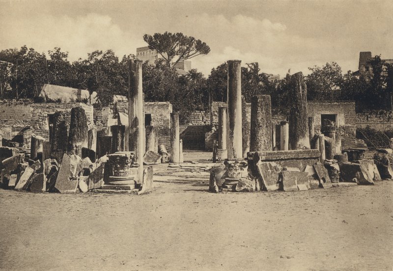 Napels: Pozzuoli, Tempio Di Serapide door Italian Photographer