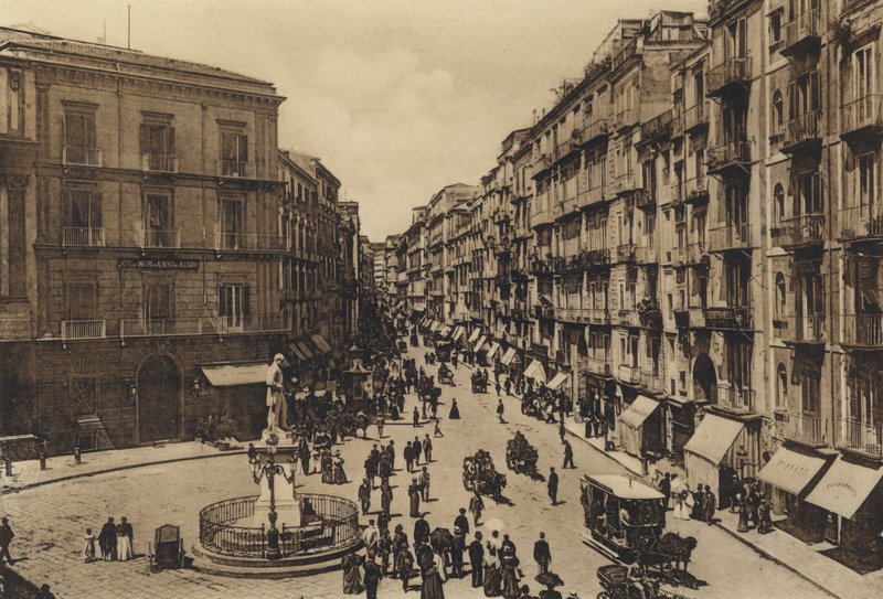 Napels: Via Roma Gia