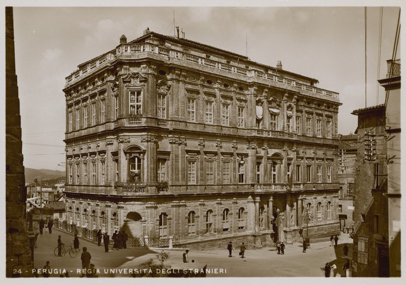 Perugia, Università degli Stranieri, ca. 1920 door Italian Photographer