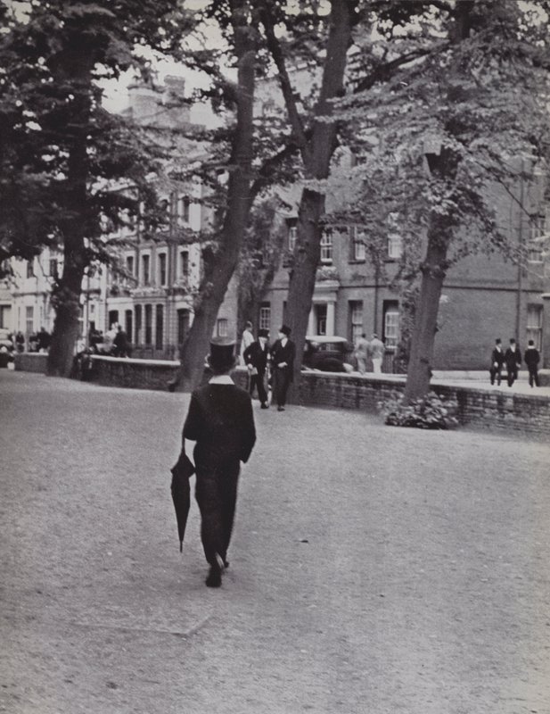 Eton, Tussen de Scholen door Laszlo Moholy Nagy