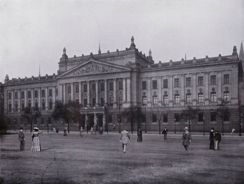 Leipzig: Konigliche Universität door Photographer German
