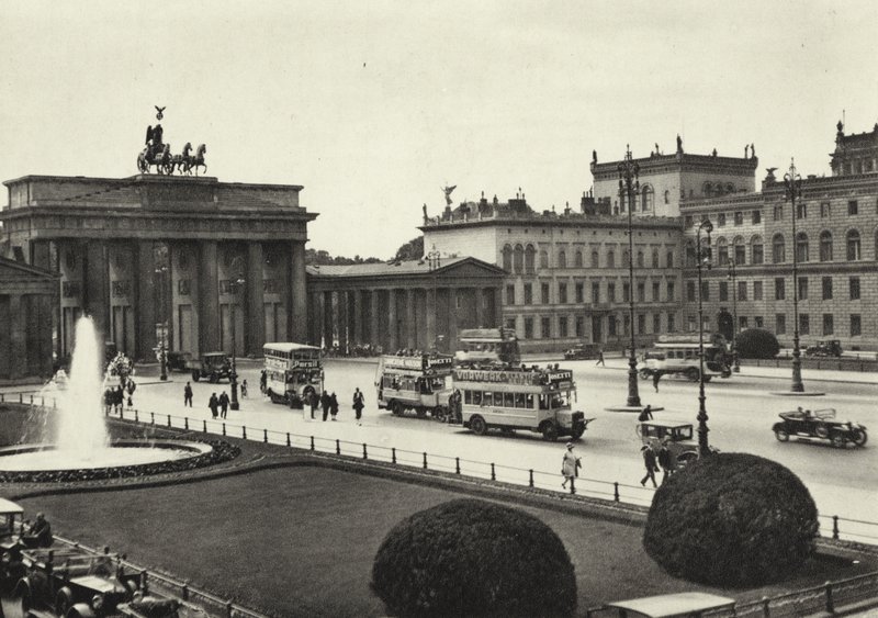 Berlijn: Pariser Platz door Sasha Stone