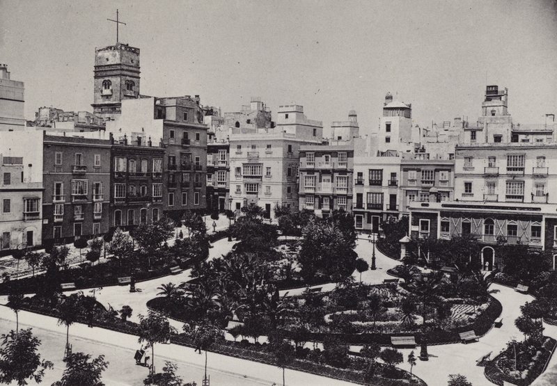 Cadiz: Plaza de Guerra Jimenez door Spanish Photographer
